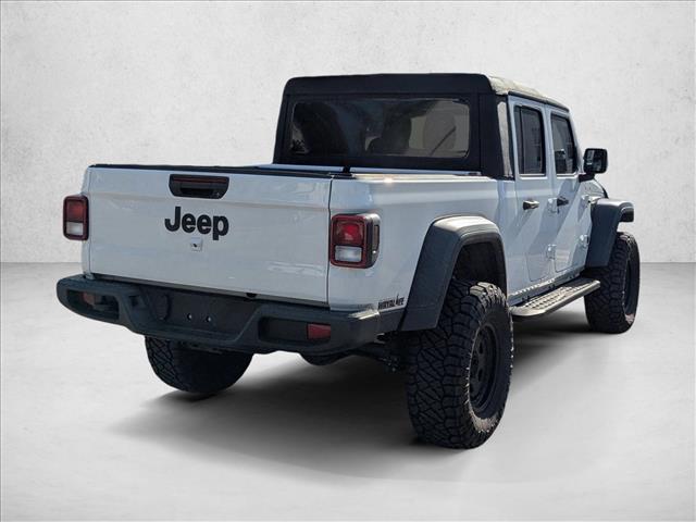2022 Jeep Gladiator Sport photo 2