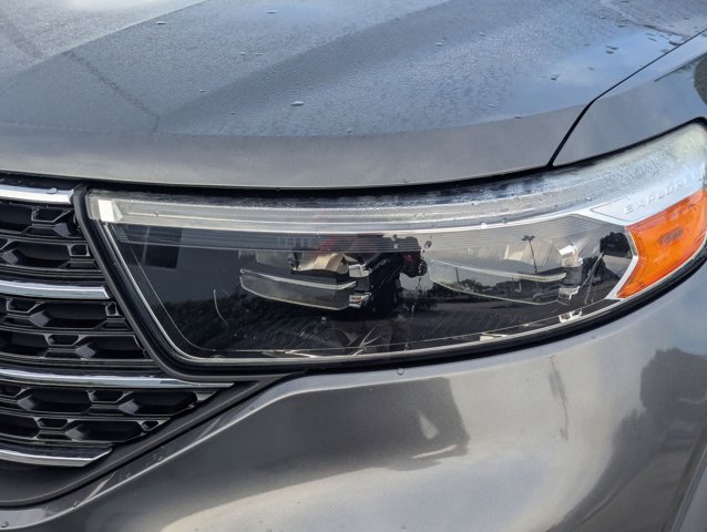 2020 Ford Explorer XLT photo 3