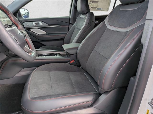 2026 Ford Explorer ST photo 4