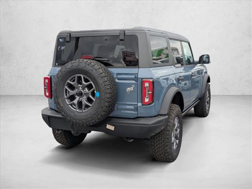 New 2025 Ford Bronco Badlands SUV