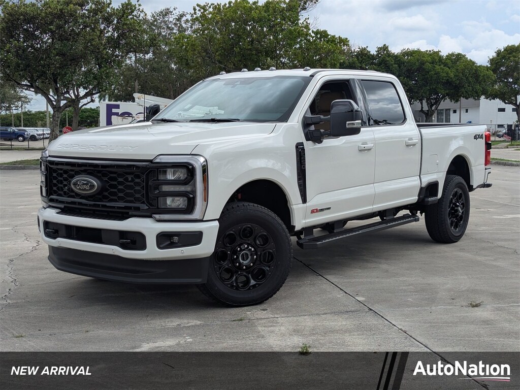 New 2026 Ford F-250 LARIAT Truck Crew Cab