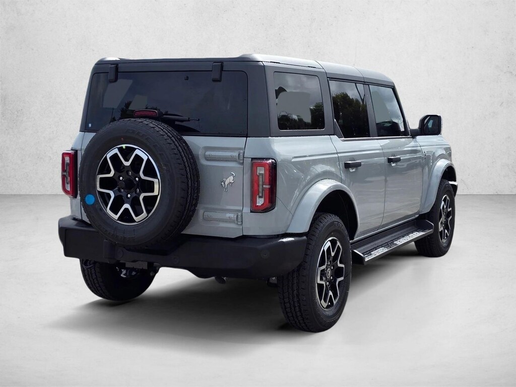 New 2026 Ford Bronco Outer Banks SUV