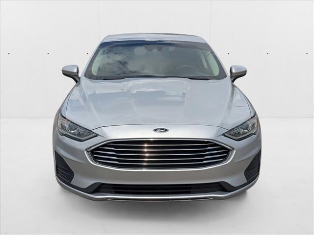 2019 Ford Fusion SE photo 2