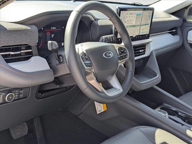 2026 Ford Explorer photo 3