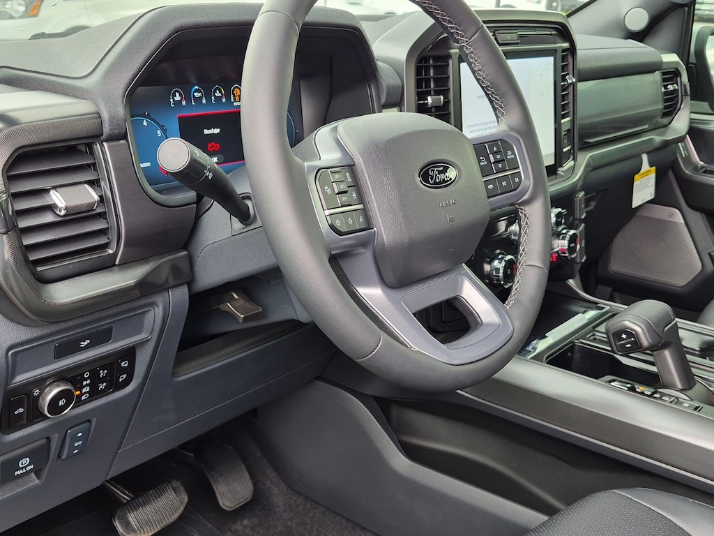 New 2026 Ford F-150 LARIAT Truck SuperCrew Cab