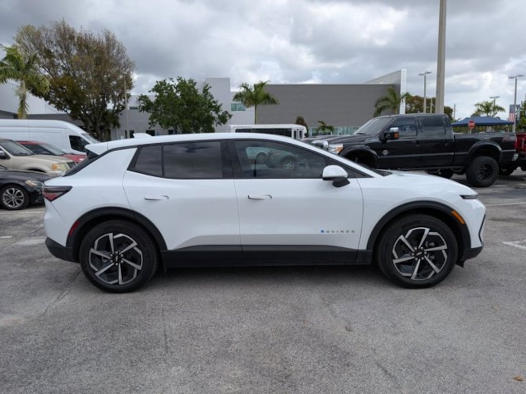 Used 2025 Chevrolet Equinox EV LT1 w/PCY SUV