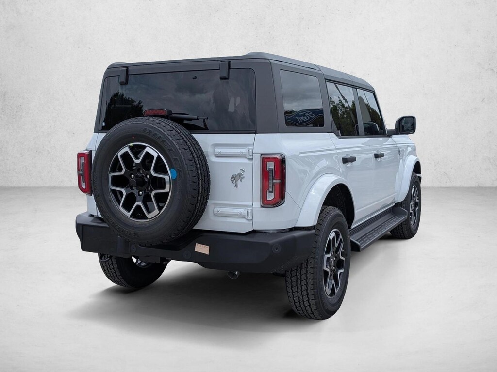 New 2026 Ford Bronco Outer Banks SUV