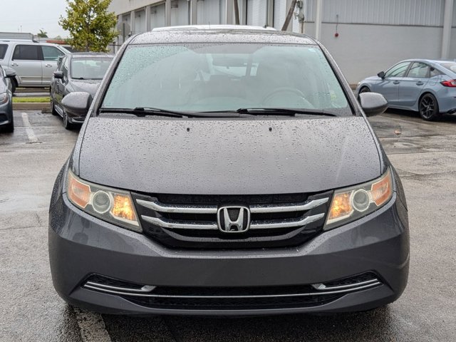 2017 Honda Odyssey EX photo 2