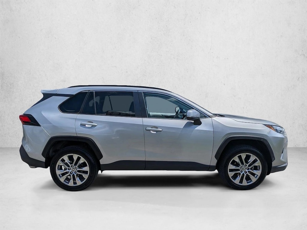Used 2022 Toyota RAV4 XLE Premium SUV
