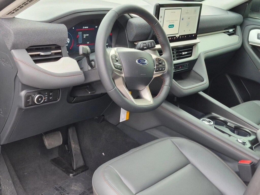New 2026 Ford Explorer Active w/200A Pkg SUV
