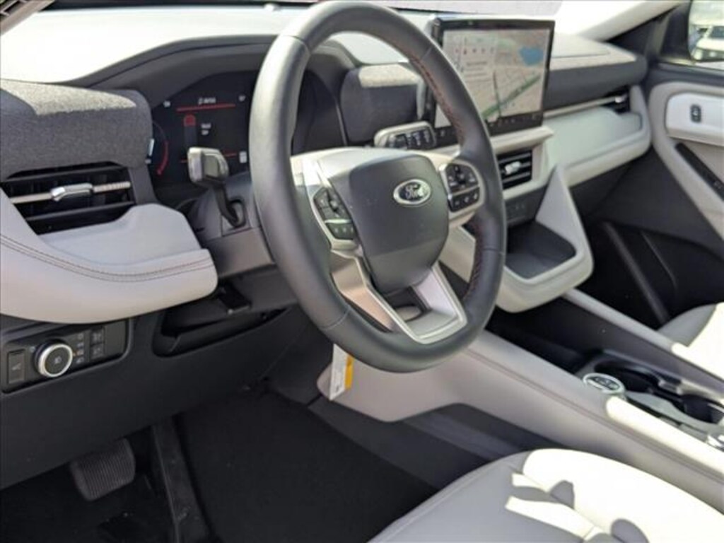 New 2026 Ford Explorer Active w/200A Pkg SUV