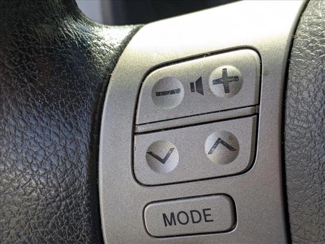 2013 Toyota Corolla LE photo 4