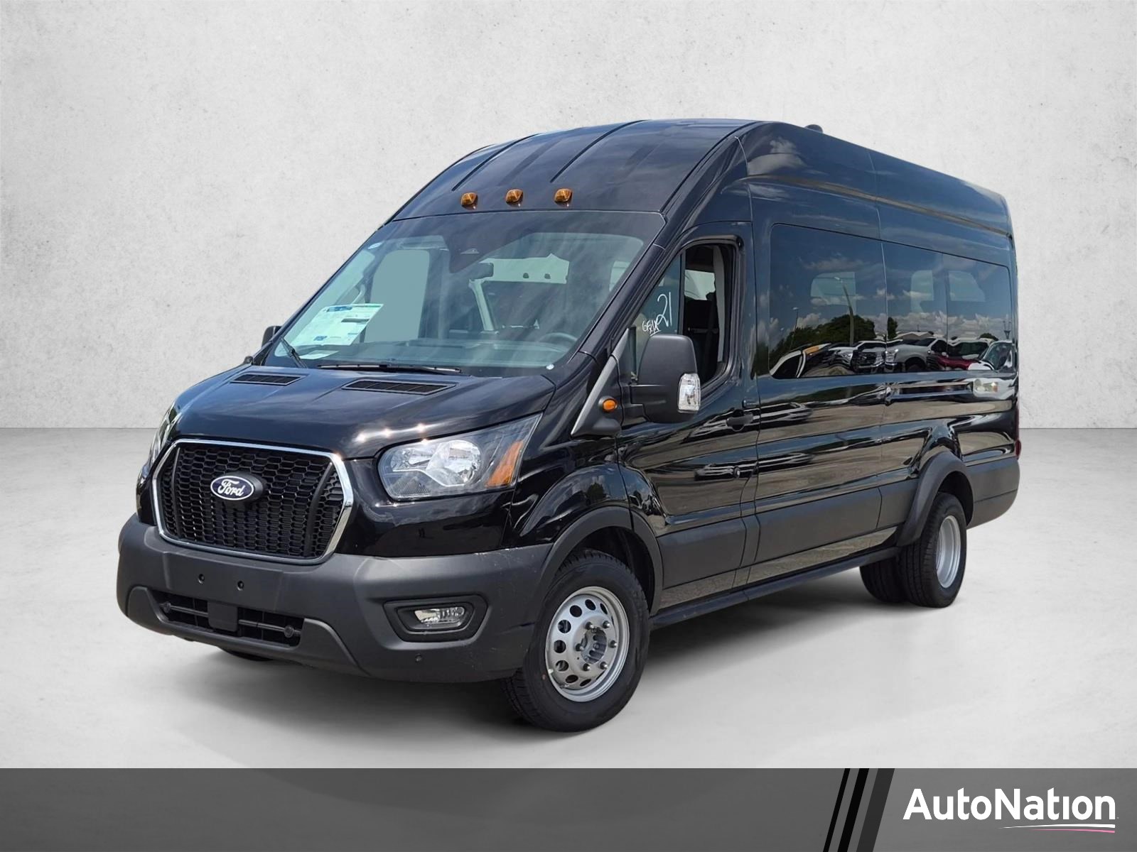  Ford Transit-350 Passenger