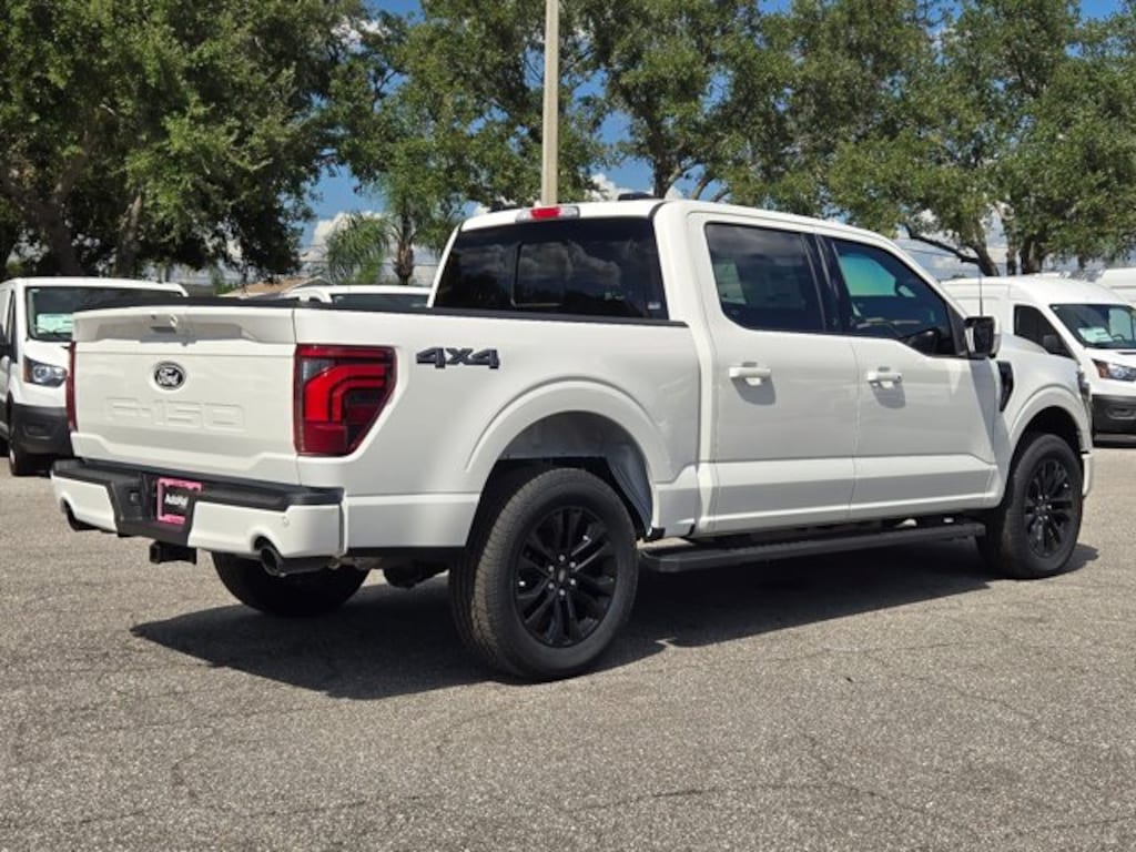 New 2025 Ford F-150 LARIAT Truck SuperCrew Cab