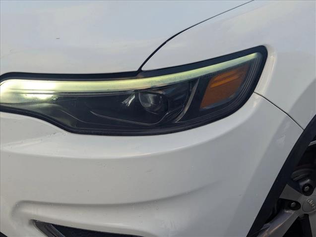 2019 Jeep Cherokee Limited photo 2