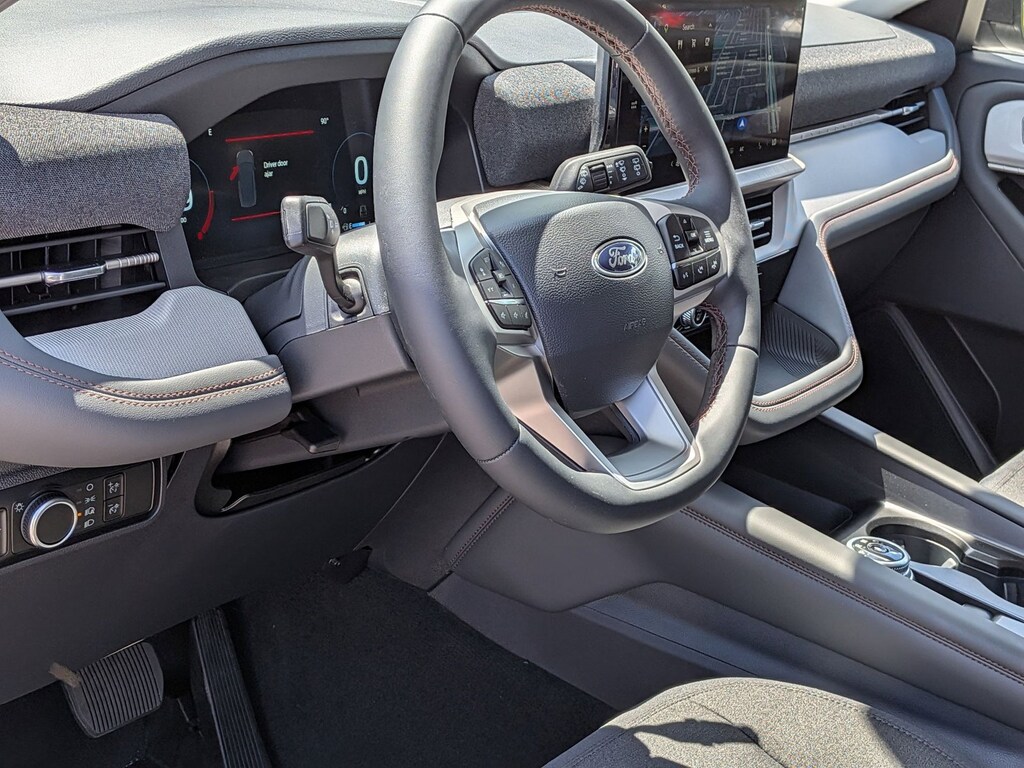 New 2026 Ford Explorer Active w/200A Pkg SUV