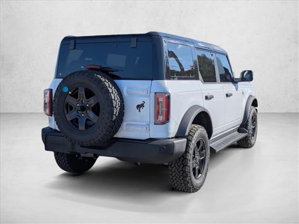 New 2025 Ford Bronco Outer Banks SUV