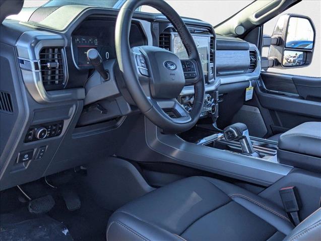 2025 Ford F-150 Lariat photo 3
