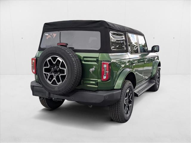 2025 Ford Bronco Outer Banks photo 2