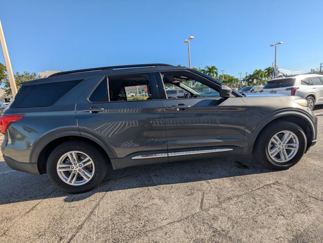 2020 Ford Explorer XLT photo 4