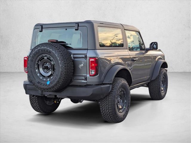 2025 Ford Bronco Base photo 2