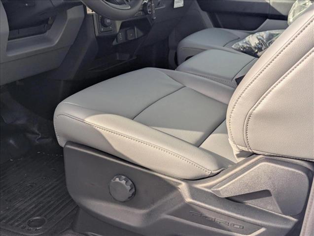 2025 Ford F-250 XL photo 4