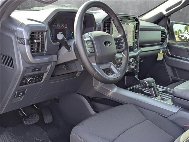 2025 Ford F-150 XLT photo 3