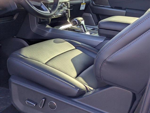 2025 Ford F-150 Lariat photo 4