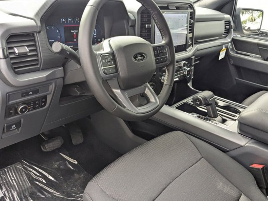 New 2025 Ford F-150 XLT Truck SuperCrew Cab