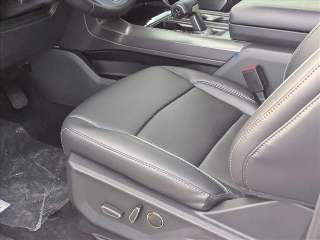 2025 Ford F-150 Lariat photo 4