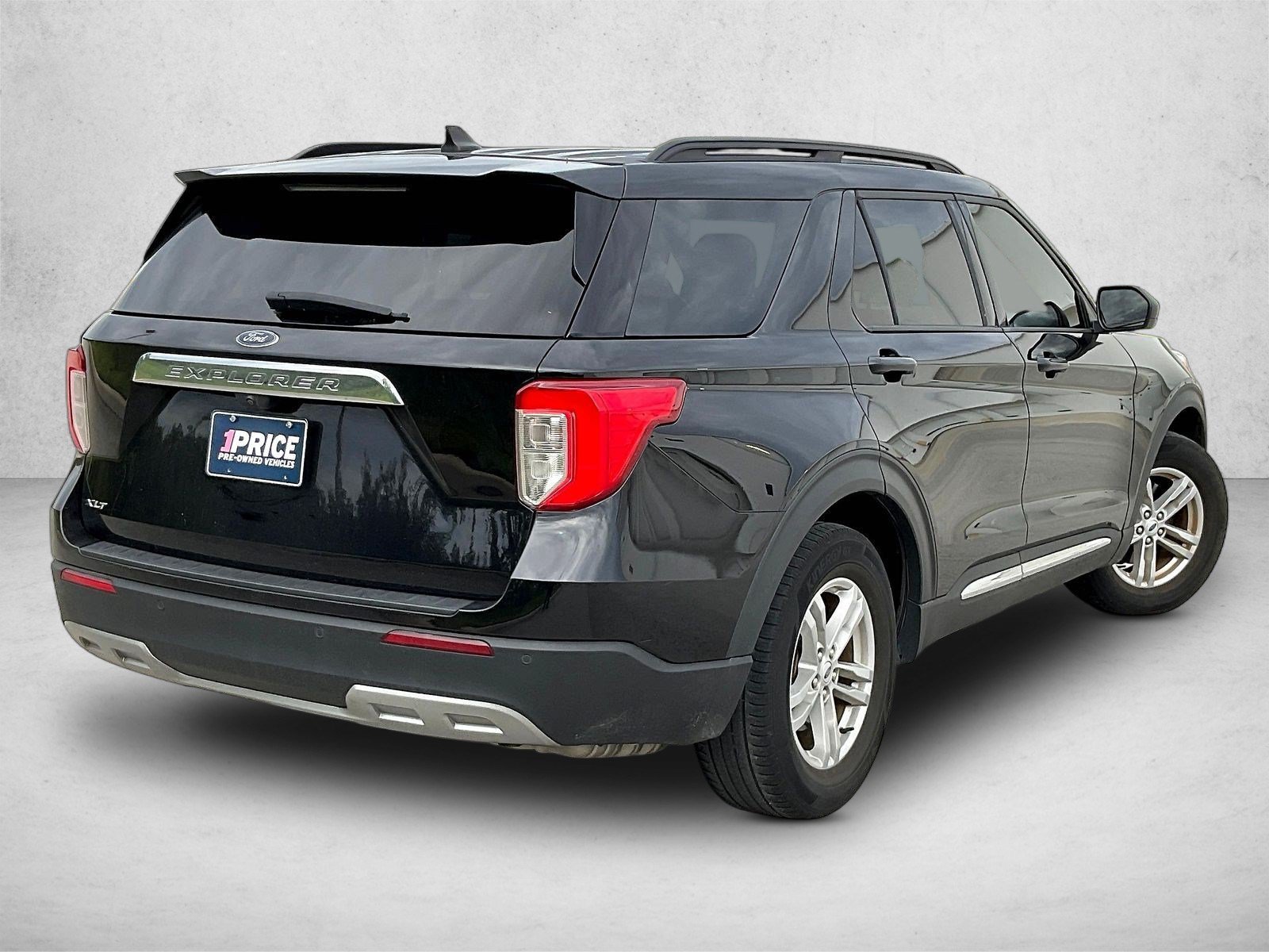 Used 2023 Ford Explorer XLT SUV