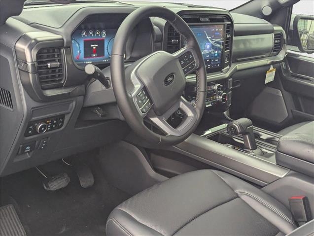 2025 Ford F-150 Lariat photo 3