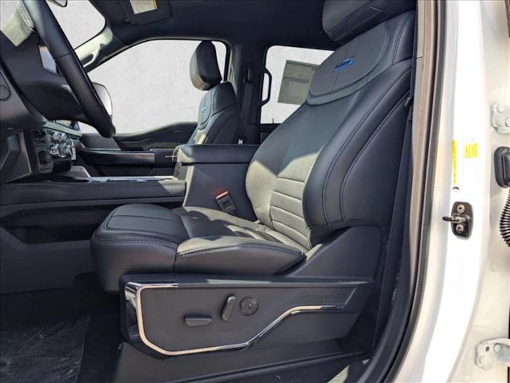 New 2026 Ford F-250 Platinum Truck Crew Cab