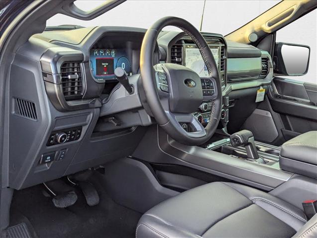 2025 Ford F-150 Lariat photo 3