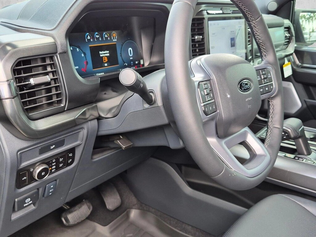 New 2026 Ford F-150 LARIAT Truck SuperCrew Cab