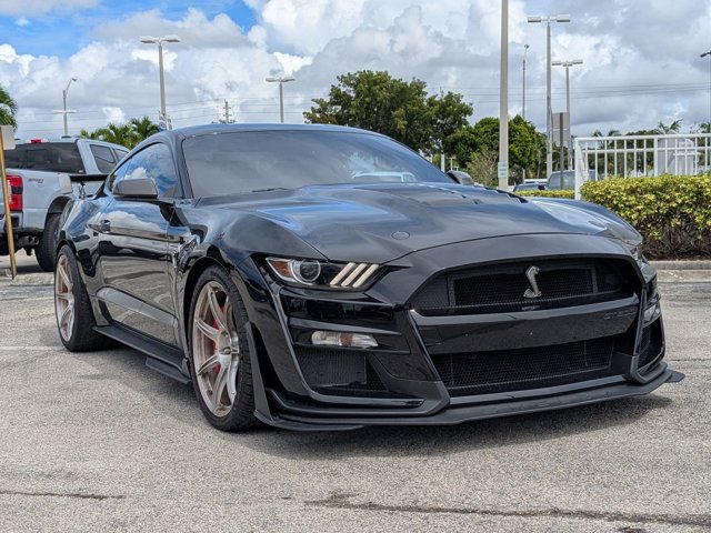 2022 Ford Mustang Shelby GT500 photo 3