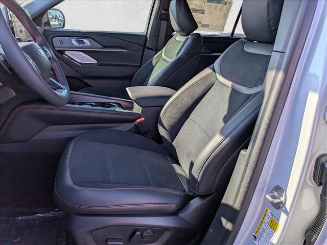 2026 Ford Explorer ST photo 3