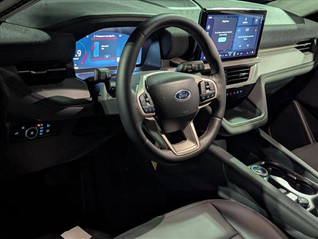 2026 Ford Explorer photo 3