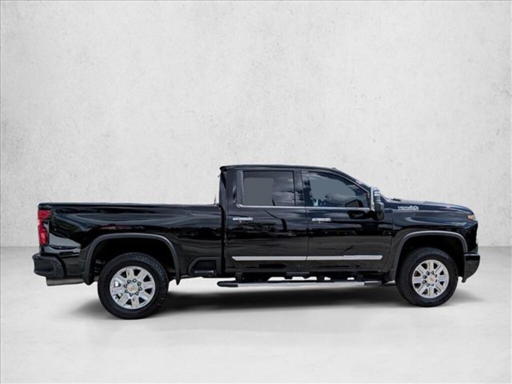 Used 2024 Chevrolet Silverado 2500 HD High Country Truck Crew Cab