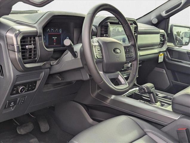 2025 Ford F-150 Lariat photo 3