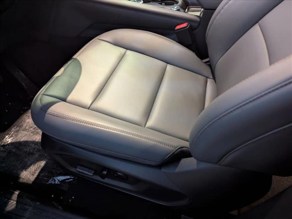 New 2026 Ford Explorer Active w/200A Pkg SUV