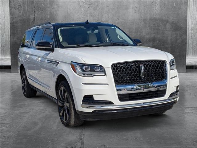 2024 Lincoln Navigator Black Label photo 3