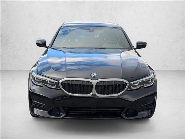 2022 Bmw 330e Sedan photo 2
