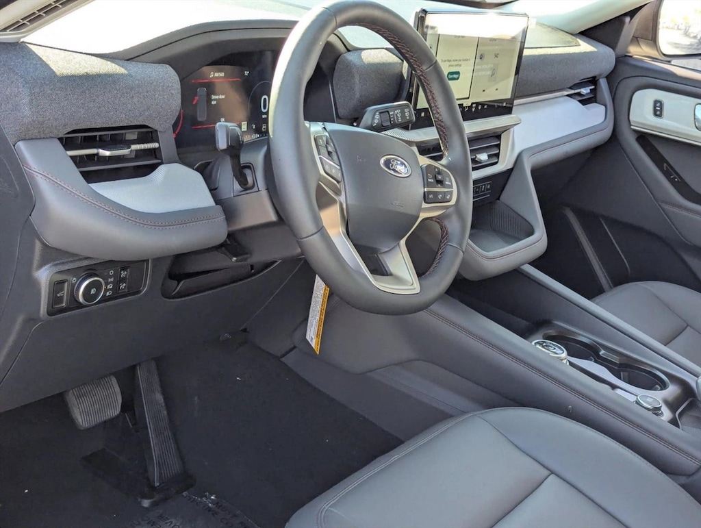 New 2026 Ford Explorer Active w/200A Pkg SUV