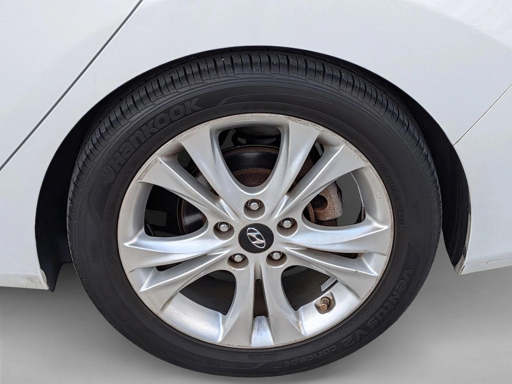 Used 2013 Hyundai Elantra GLS PZEV Sedan