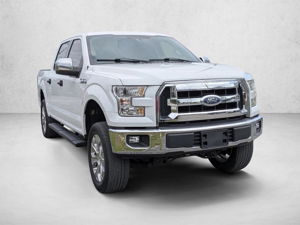 Used 2017 Ford F-150 XLT Truck SuperCrew Cab