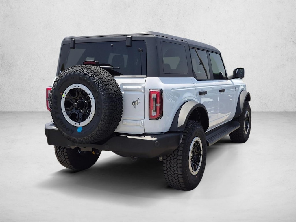 New 2026 Ford Bronco Outer Banks SUV