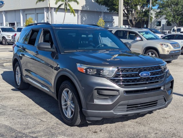2020 Ford Explorer XLT photo 3