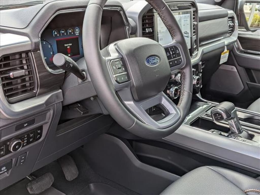 New 2026 Ford F-150 LARIAT Truck SuperCrew Cab