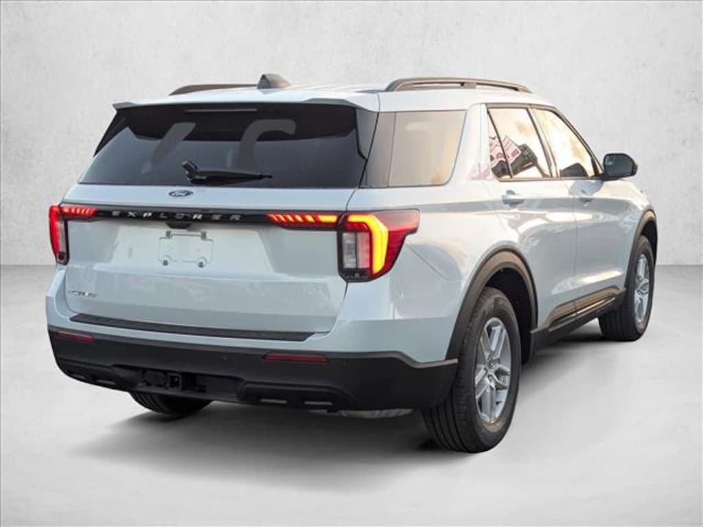 New 2026 Ford Explorer Active w/200A Pkg SUV